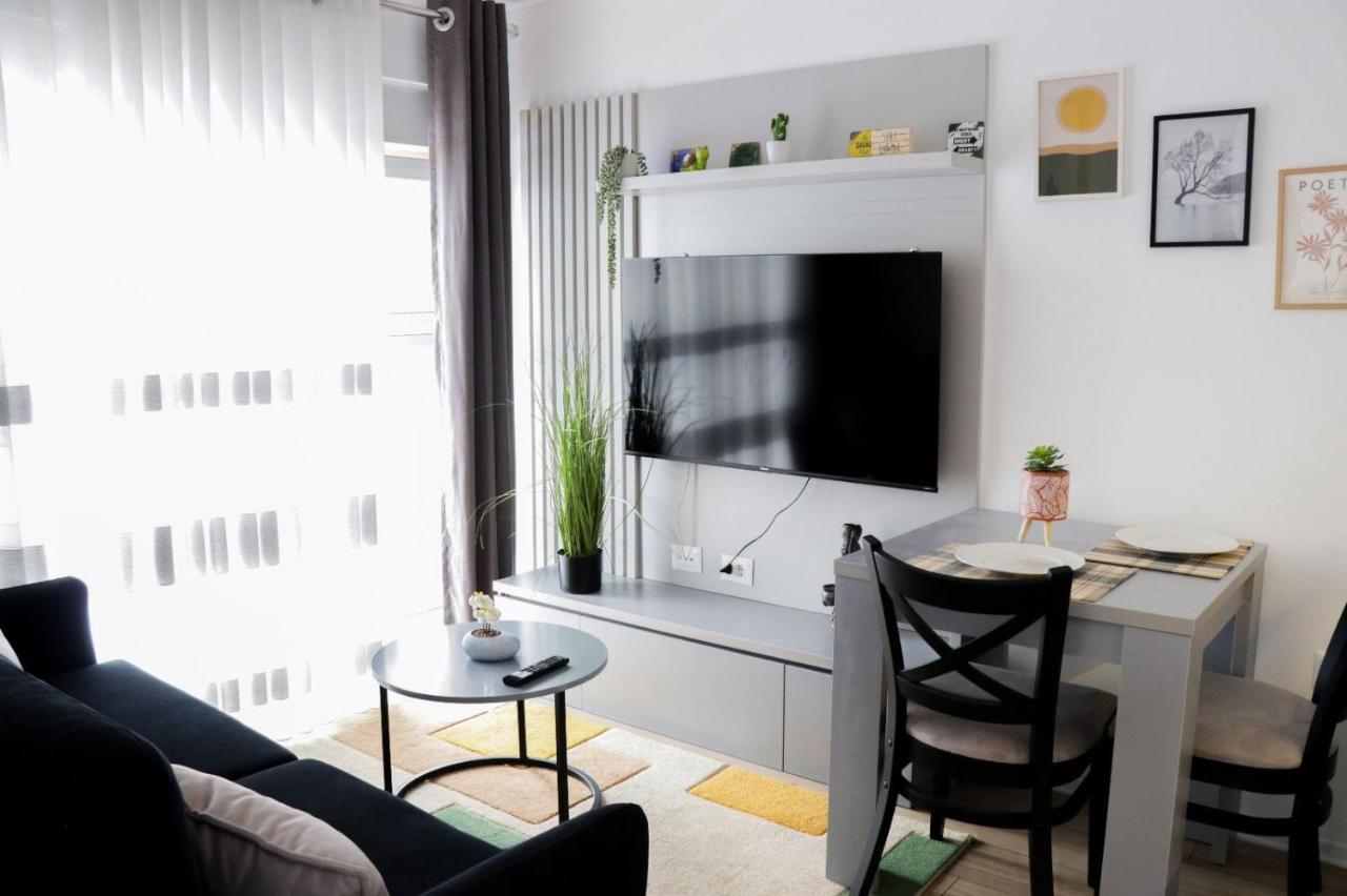 Comfy Studio At 'Mangalem21 Complex' Parking-Wifi-Ac-View Tirana Exterior foto